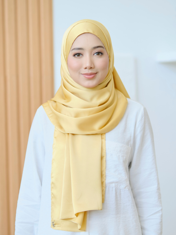 TC Roselle in Saffron Shawl