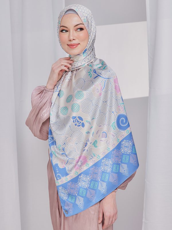 TC Nyonya Manis in Kebaya (SHAWL)