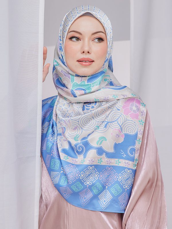 TC Nyonya Manis in Kebaya (SQUARE)